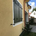 Oda ve Kahvaltı U Martina 4*